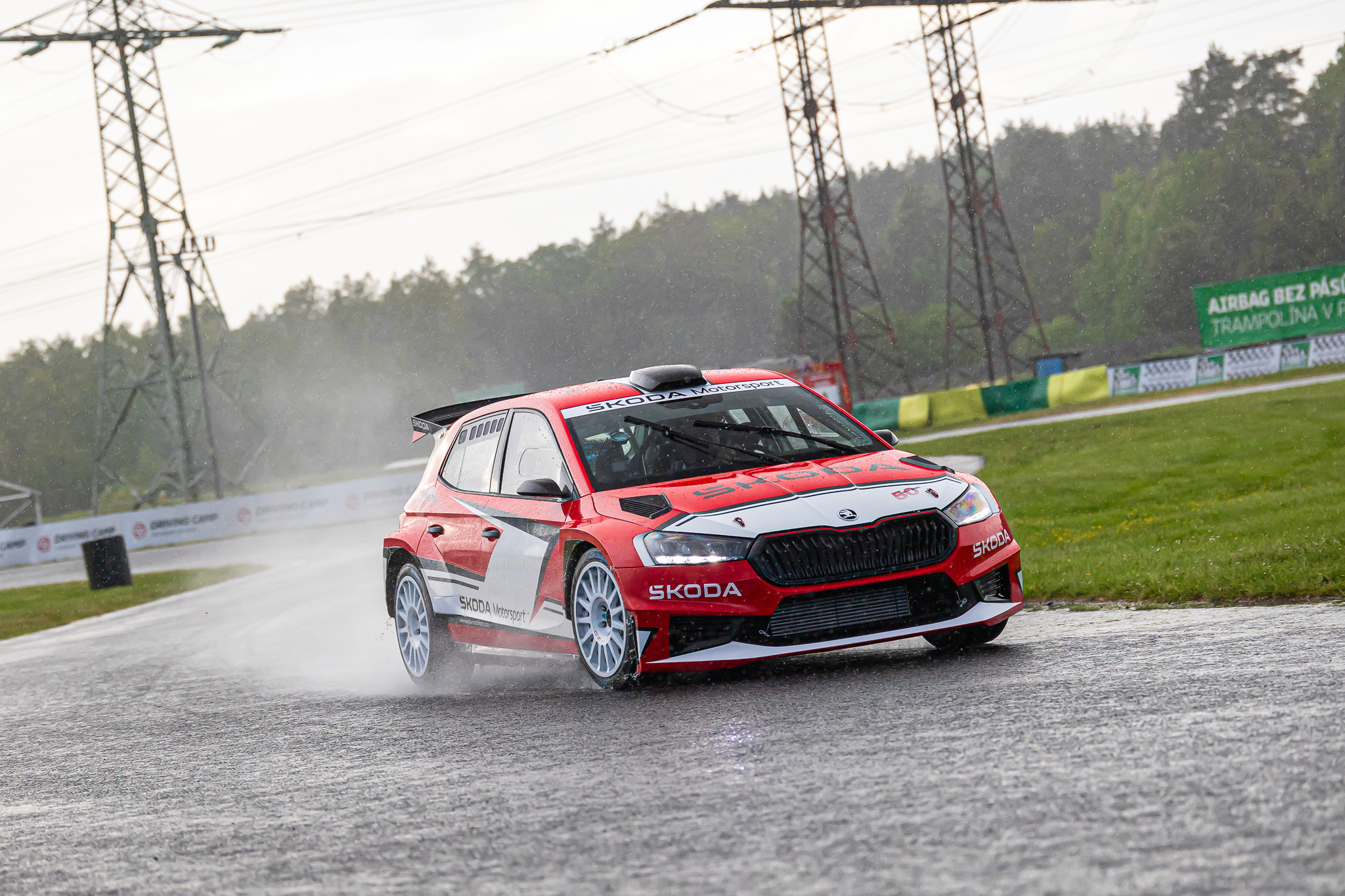 Jubilejní dárek: Petter Solberg se svezl s Fabií RS Rally2