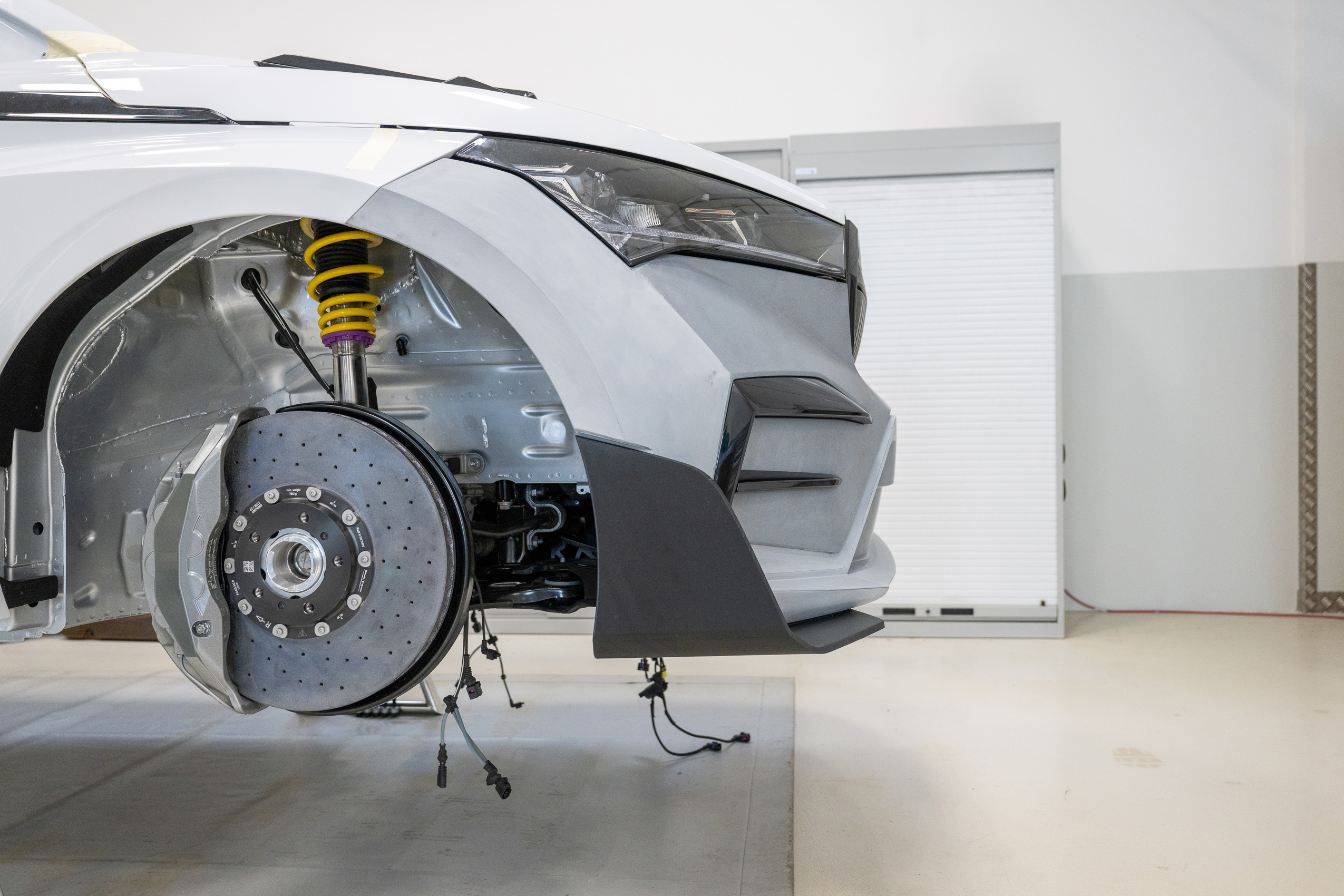 Competition-inspired technology | Škoda Enyaq RS Race